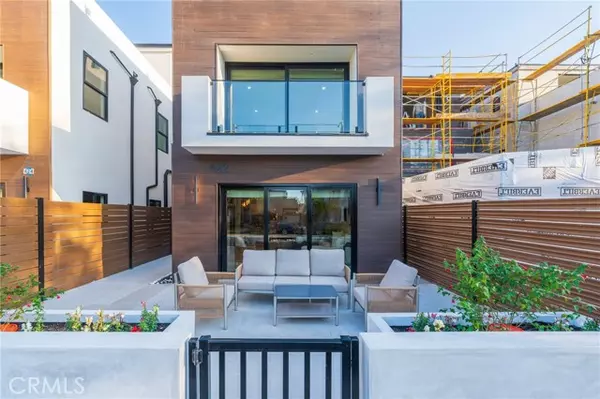 Huntington Beach, CA 92648,422 20th Street