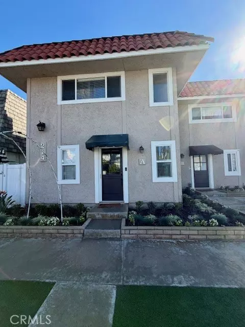 214 20th street, Huntington Beach, CA 92648