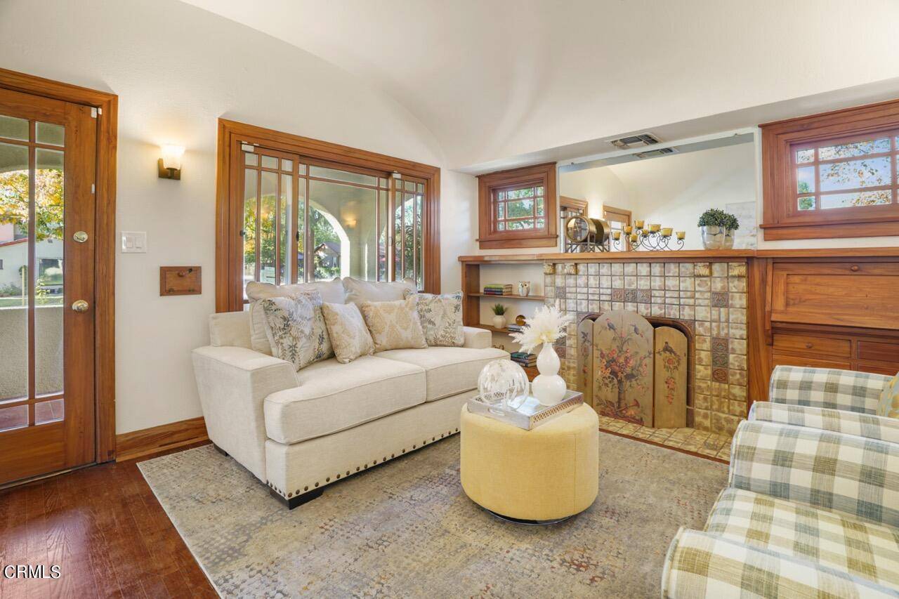 Upland, CA 91786,636 North Laurel Avenue