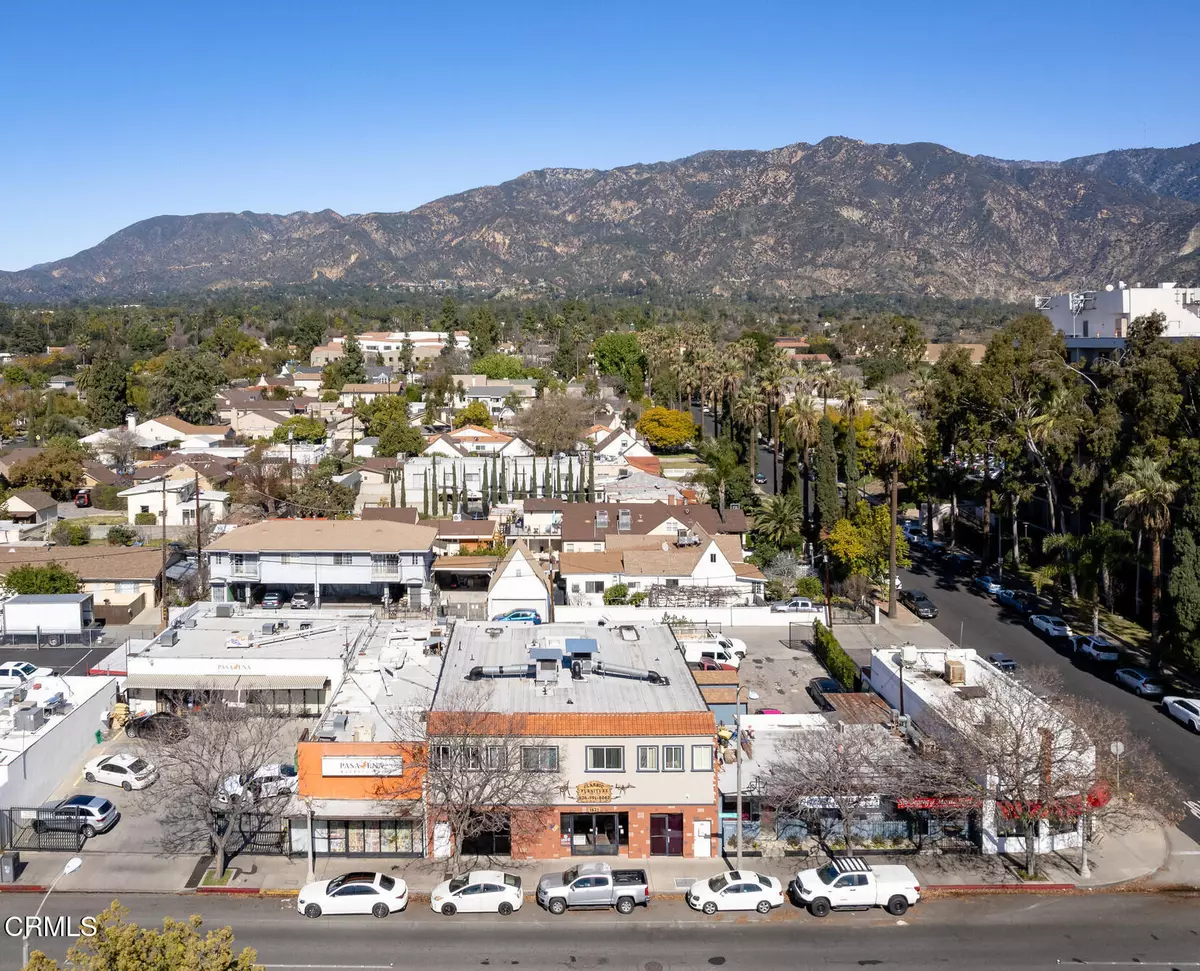 Pasadena, CA 91104,1517 East Washington Boulevard