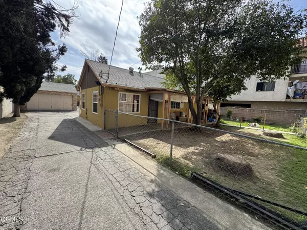Van Nuys, CA 91406,15624 Vanowen Street
