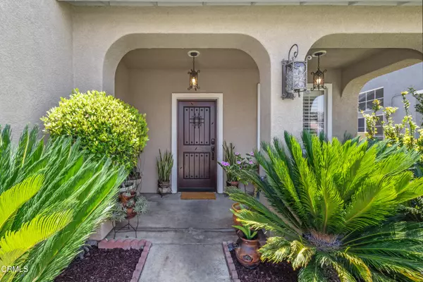 Pico Rivera, CA 90660,3328 Whispering Palms