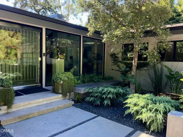 1240 Chateau Road, Pasadena, CA 91105