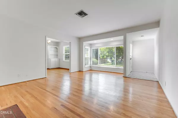 5622 Bellingham Avenue, Valley Village, CA 91607