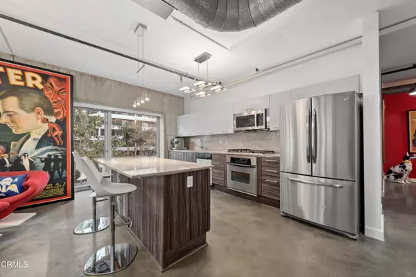 Los Angeles, CA 90015,645 West 9th Street