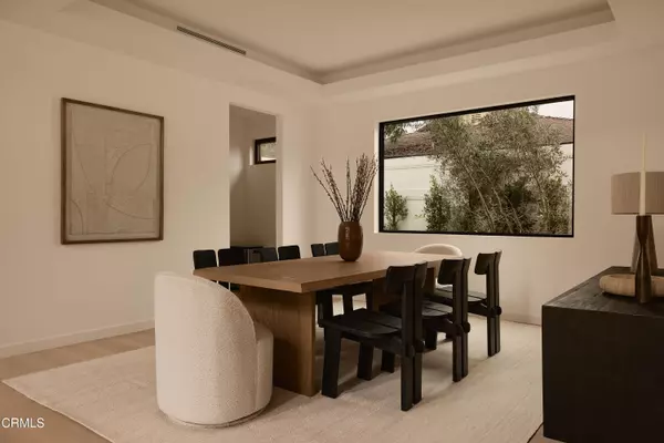 Los Angeles, CA 91602,11638 Kling Street