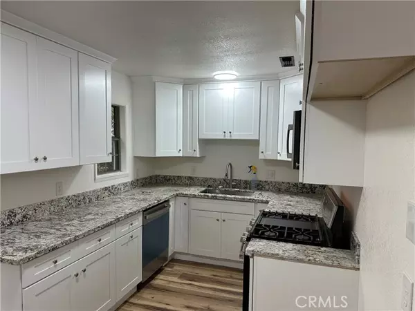 Oroville, CA 95965,32 La Cresenta