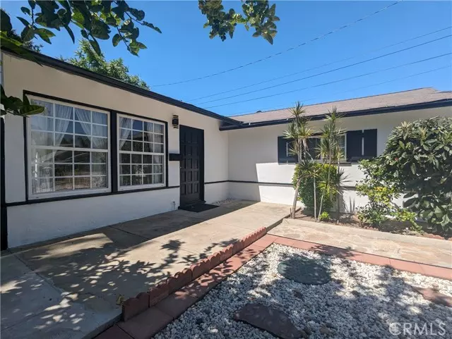 8242 Fenwick Street, Sunland, CA 91040