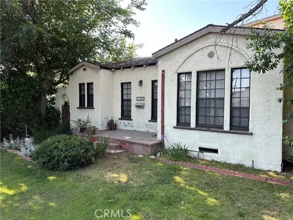 11203 Califa Street, North Hollywood, CA 91601