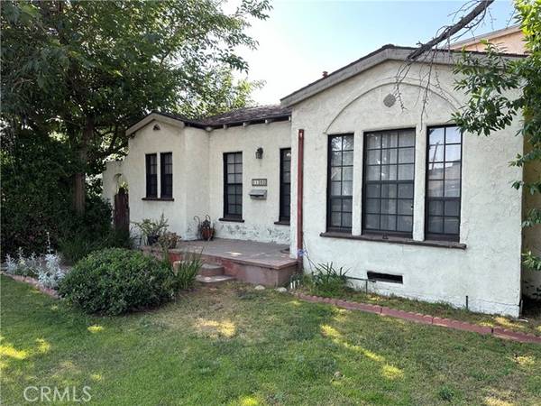 11203 Califa Street, North Hollywood, CA 91601