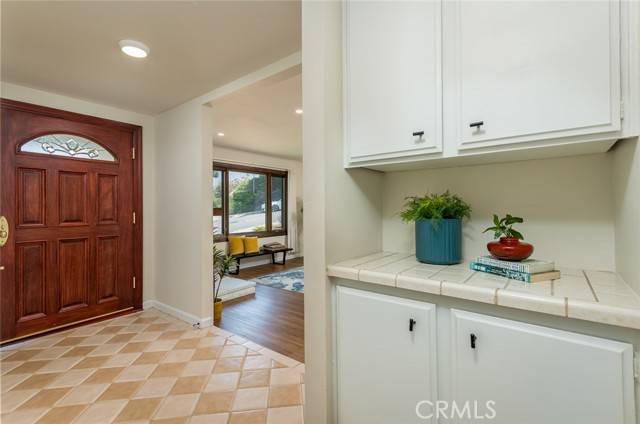 Glendale, CA 91208,2251 El Arbolita Drive