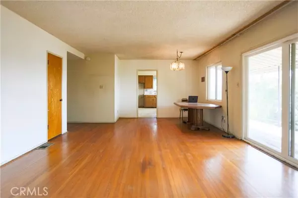 Los Angeles, CA 90032,1917 Ronda Dr