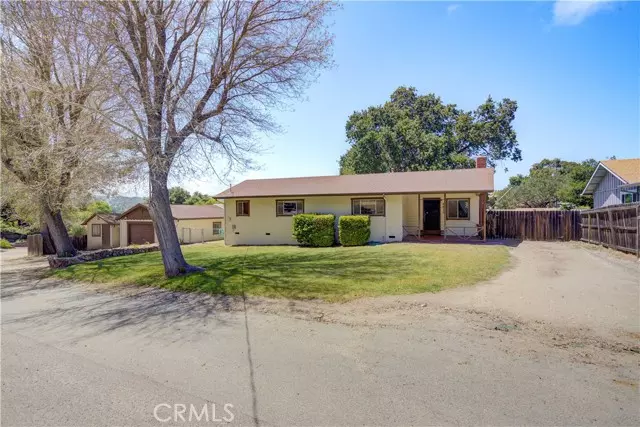 4415 Cayucos Avenue, Atascadero, CA 93422