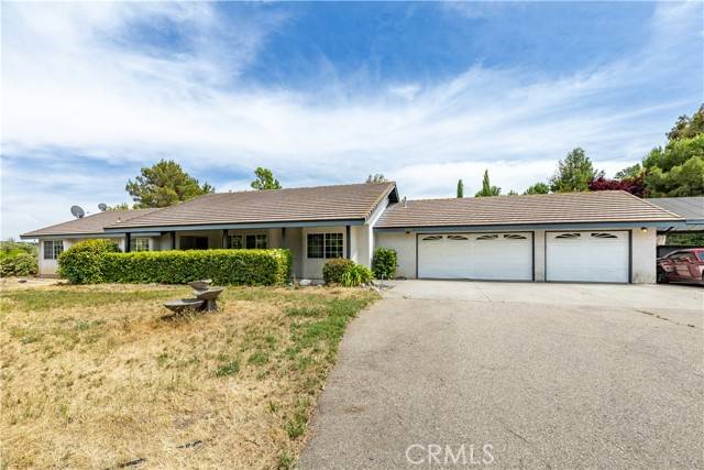 Paso Robles, CA 93446,425 Gahan Place