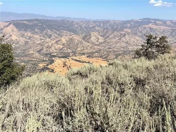 Tehachapi, CA 93561,25610 Jacaranda Drive