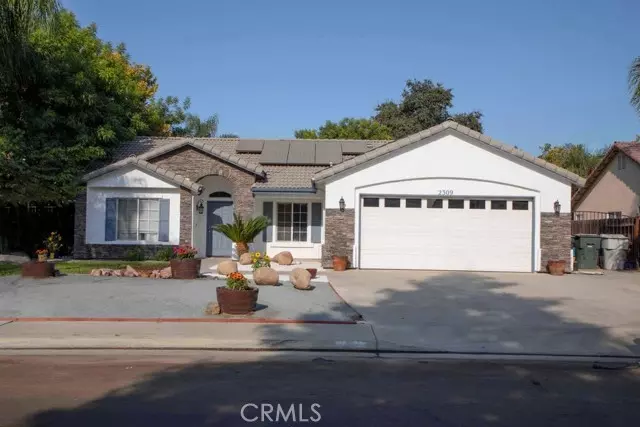 2309 North Linda Vista Street, Visalia, CA 93291