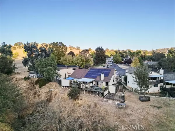 Paso Robles, CA 93446,2841 Black Horse Lane