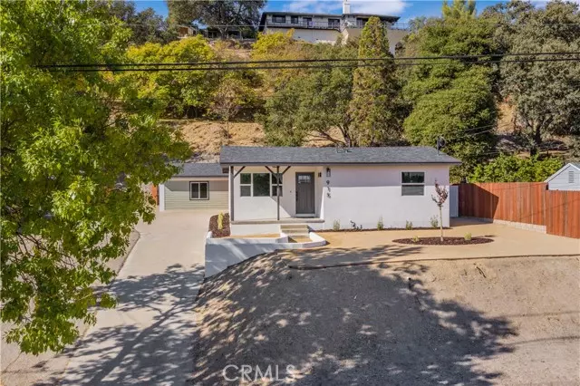 915 Olive Street, Paso Robles, CA 93446