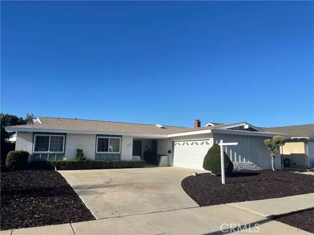 1215 Lawrence Way, Oxnard, CA 93035