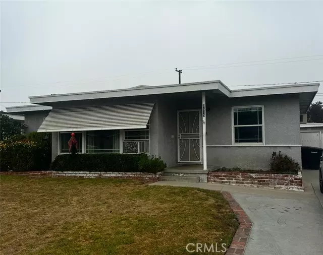 Bellflower, CA 90706,9625 Senwood