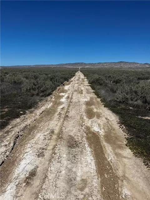 Santa Margarita, CA 93453,0 Bend Road