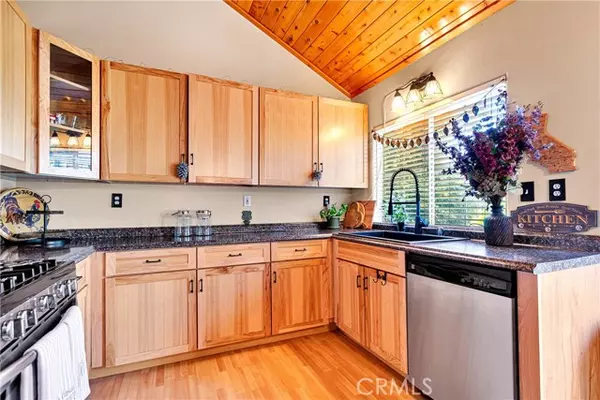 Lake Arrowhead, CA 92352,678 Buckingham Square