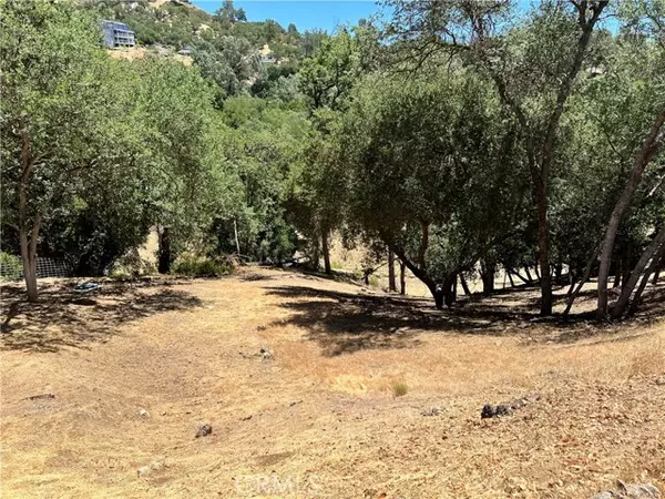 Bradley, CA 93426,2616 Captains Walk