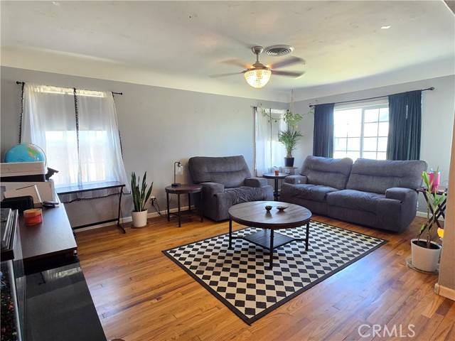 Bakersfield, CA 93308,1238 Castaic Avenue