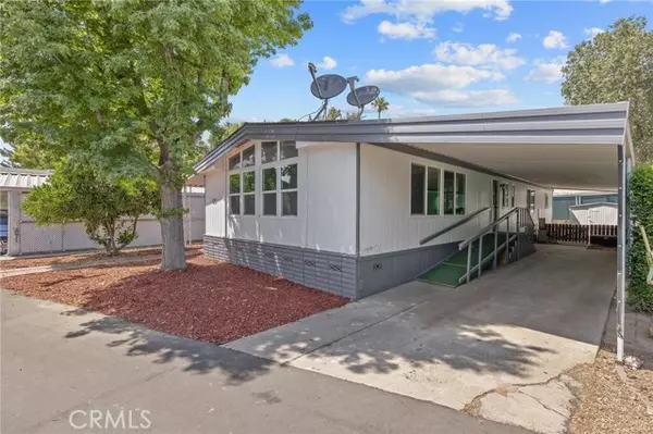 2400 West Midvalley Avenue, Visalia, CA 93277