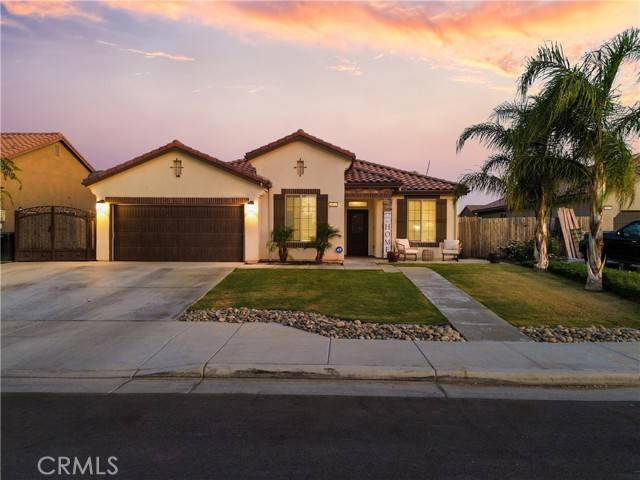 5913 Blue Spruce Avenue, Bakersfield, CA 93313