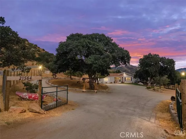 21564 Pine Tree Road, Caliente, CA 93518