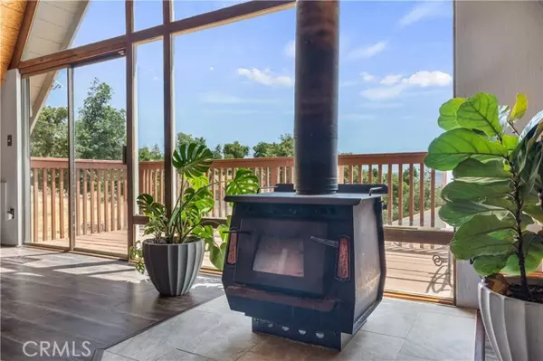Tehachapi, CA 93561,26120 Deertrail Drive