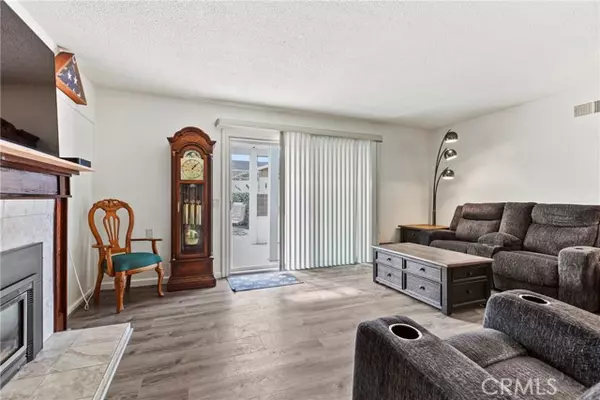 Santa Maria, CA 93454,902 East Evergreen Avenue