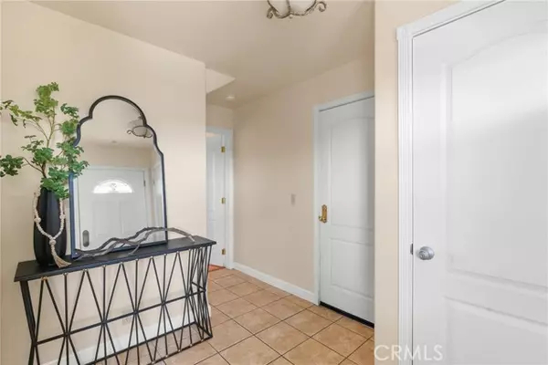 San Luis Obispo, CA 93401,1697 Fixlini Street