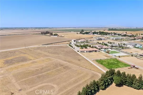 Bakersfield, CA 93314,0 Tiata