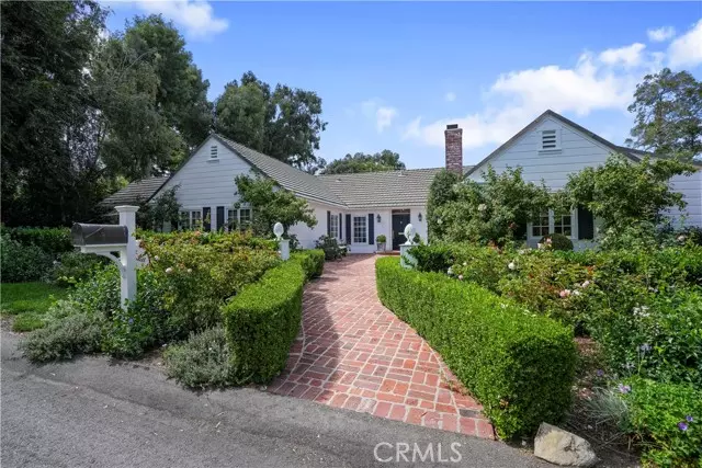 8 Williamsburg Lane, Rolling Hills, CA 90274