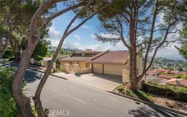 Palos Verdes Estates, CA 90274,1344 Via Romero