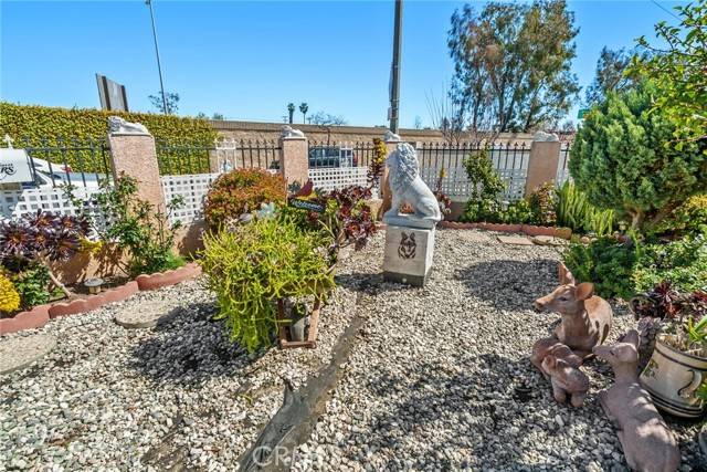 Hawthorne, CA 90250,3830 West 118th Street
