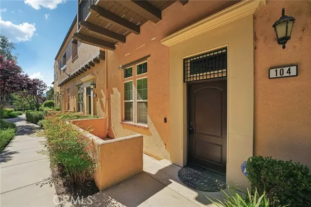 Corona, CA 92883,4437 Owens Street