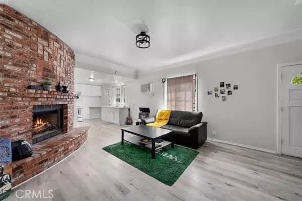 Los Angeles, CA 90038,6459 Lexington Avenue