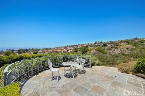 Rancho Palos Verdes, CA 90275,6883 Crest Road