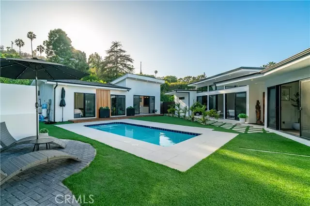Rancho Palos Verdes, CA 90275,2046 Chandeleur Drive