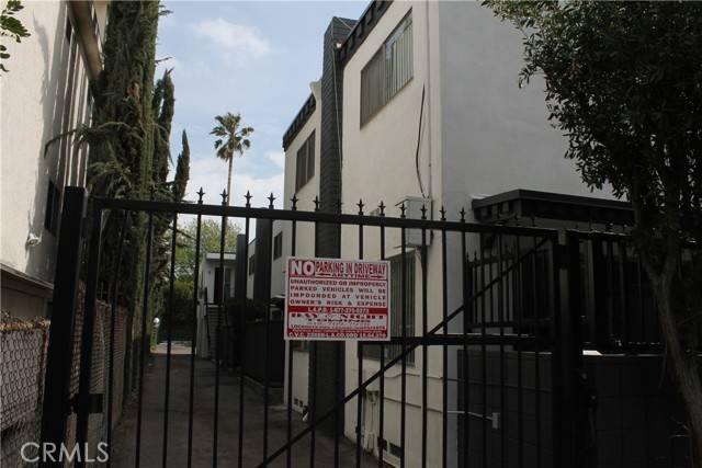 Sherman Oaks, CA 91411,5236 Kester Avenue