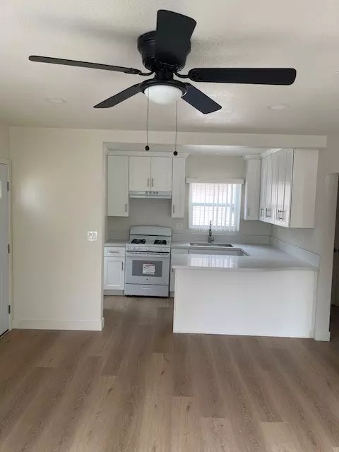 Redondo Beach, CA 90277,405 North Emerald Street