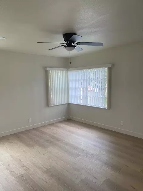 Redondo Beach, CA 90277,405 North Emerald Street