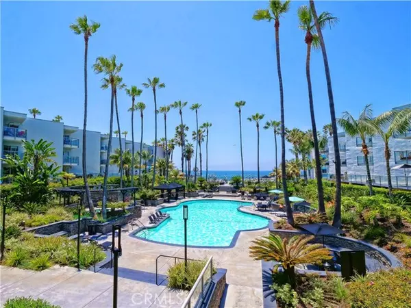 Redondo Beach, CA 90277,620 The Village