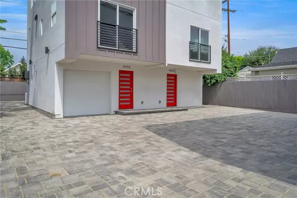 Studio City, CA 91602,4455 Colfax Ave