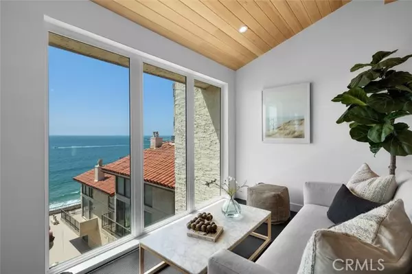 Redondo Beach, CA 90277,555 Esplanade