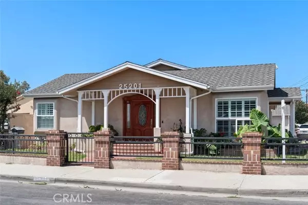Lomita, CA 90717,25201 Walnut St