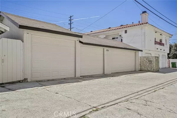 San Pedro, CA 90731,1711 South Grand Avenue